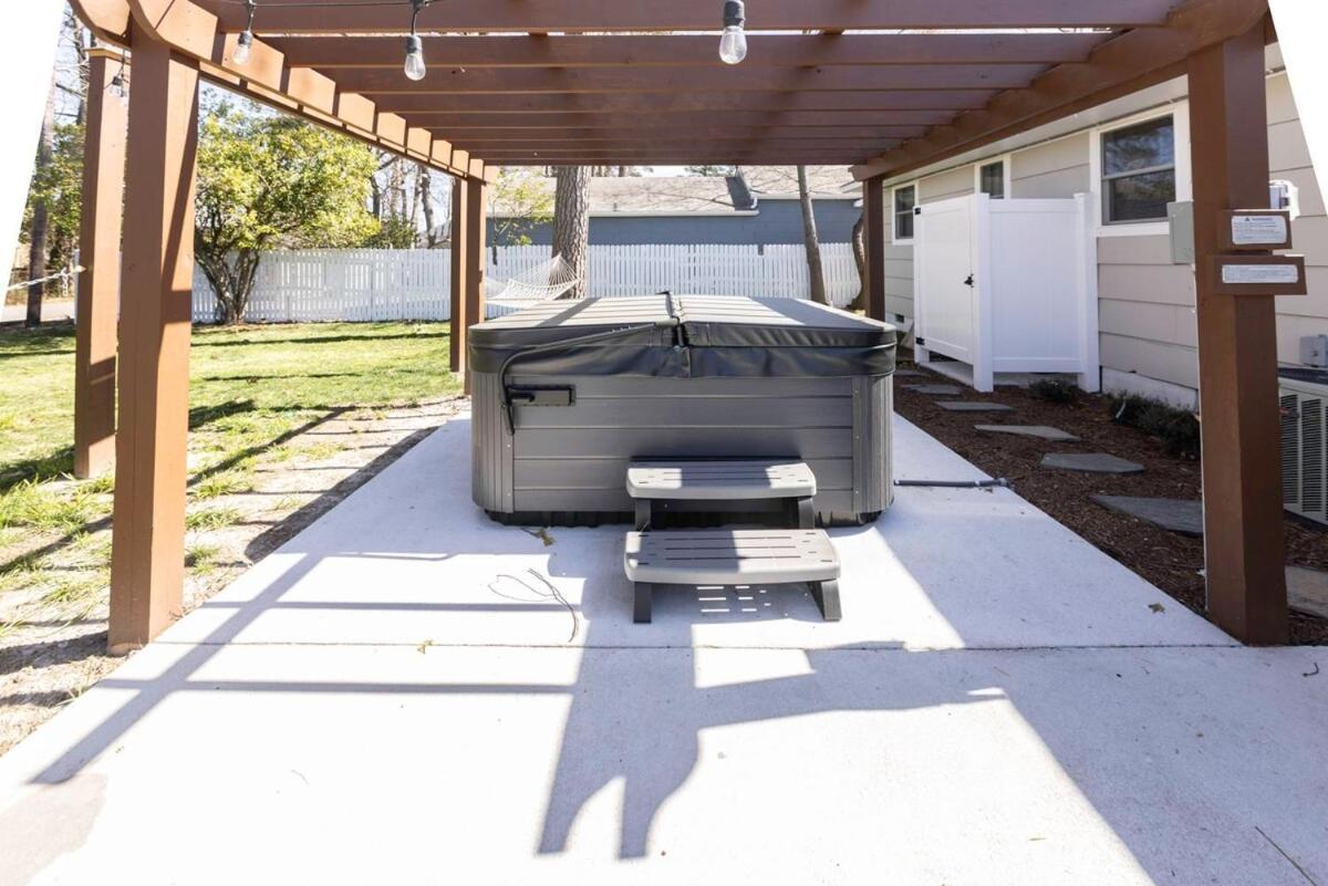 The Beach Vibe With Hot Tub 8 Min To The Beach Virginia Beach Exterior photo